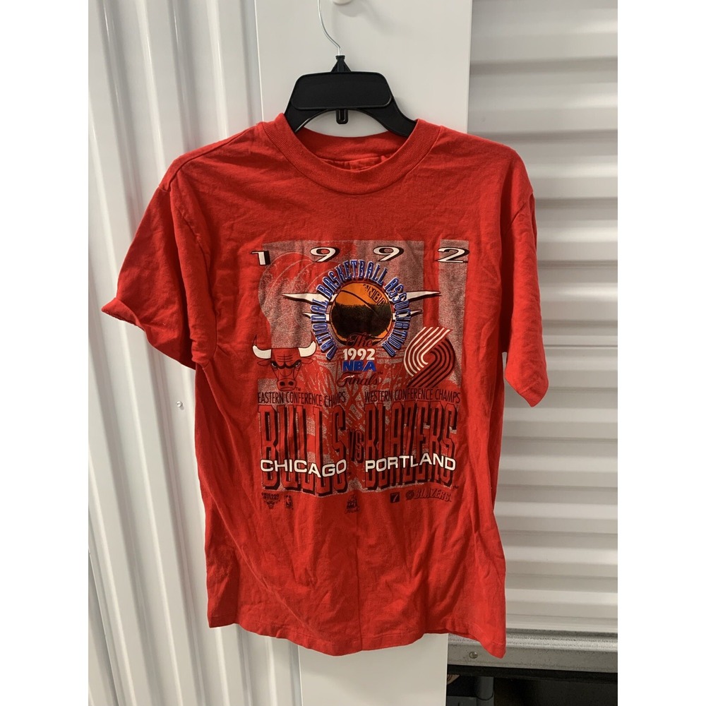 Vintage 1990's Chicago Bulls Blazers 1992 NBA Finals White T-Shirt Mens Medium